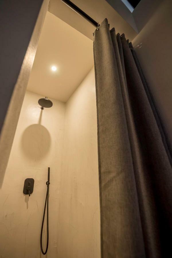 Misteli Suites Akrotírion エクステリア 写真